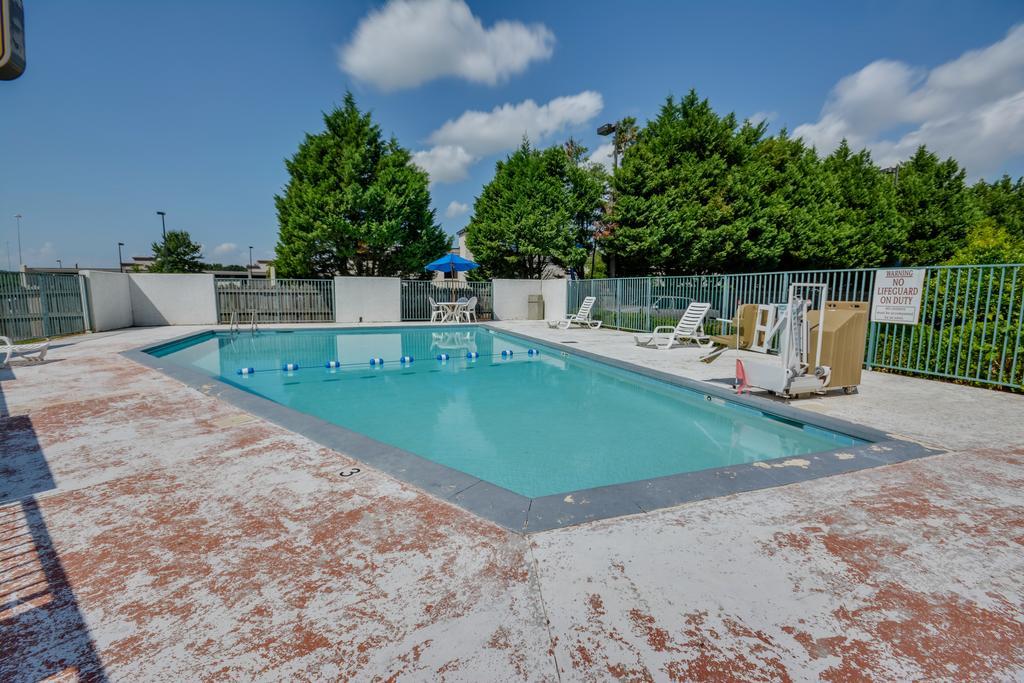 Motel 6 Huntsville - Madison Exterior foto