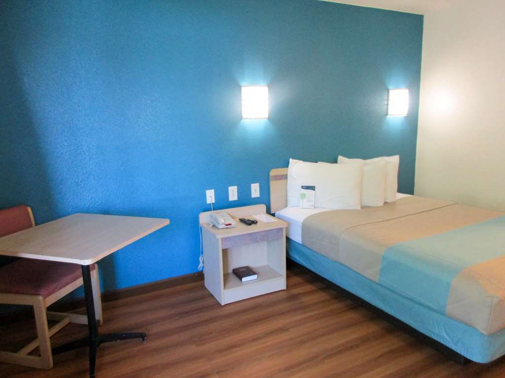 Motel 6 Huntsville - Madison Quarto foto
